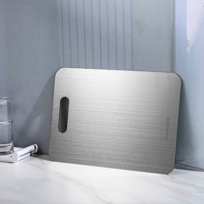 100% Titanium snijplank